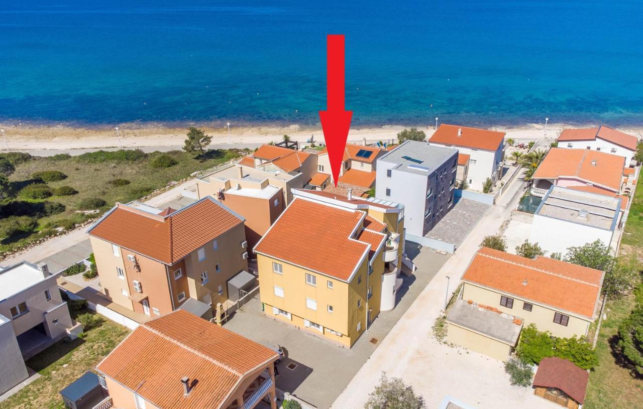Niko Apartment Vir Exterior foto